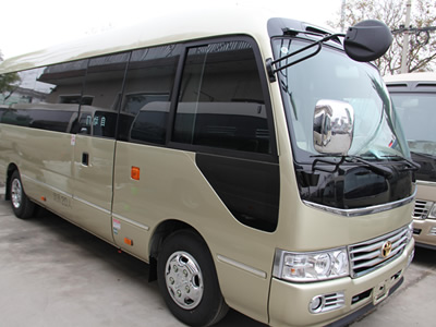 营口沈阳丰田·考斯特19座客车拼车穿线车